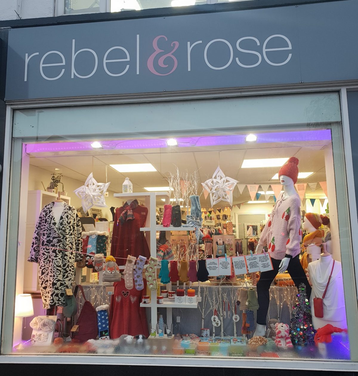 rebel & rose storefront